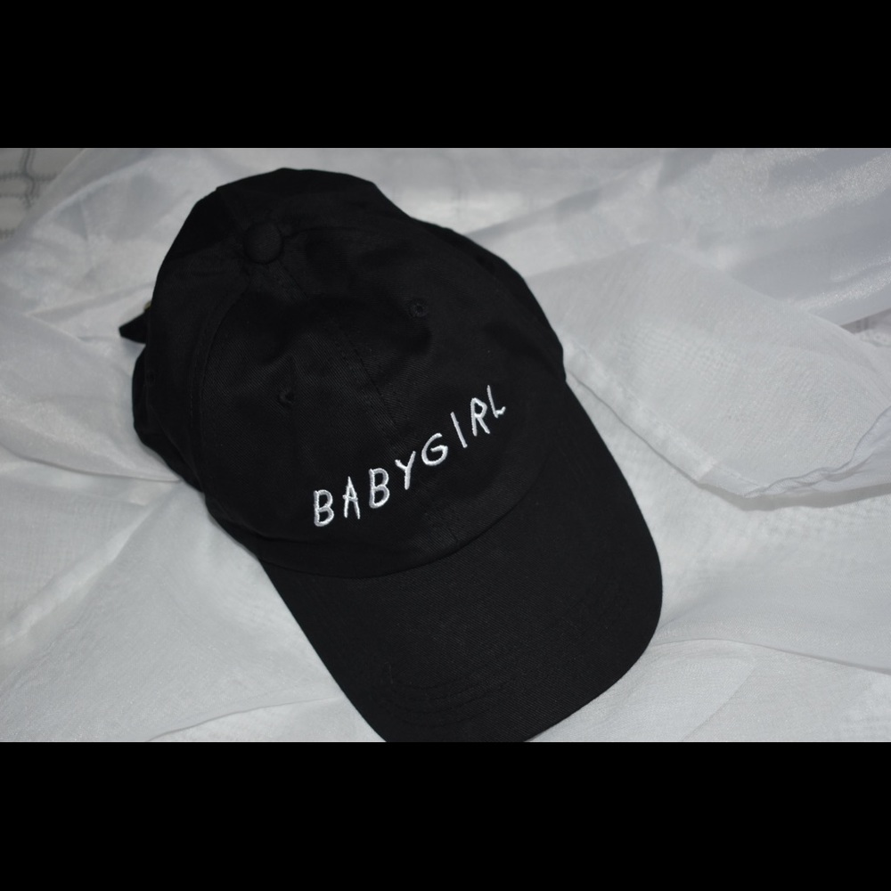 Baseball Cap - Picture 5 of 7